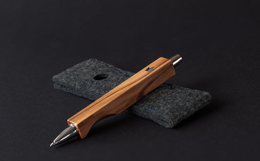 Unikat trifft Luxus – KANTELL Kugelschreiber aus Olivenholz  – Limitiert